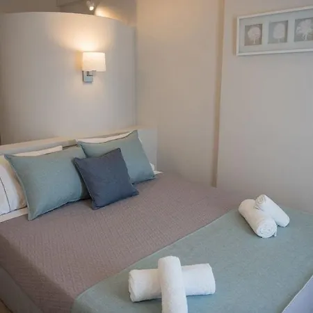 Apart Otel Fomithea 3*