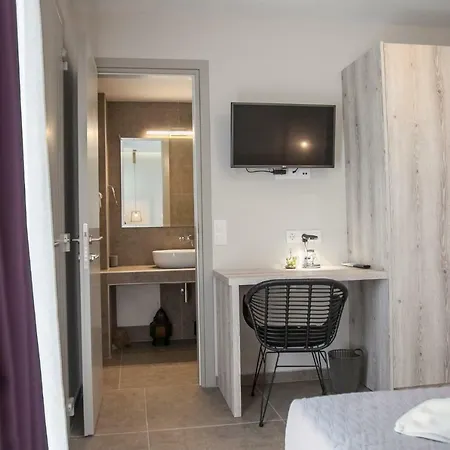 Fomithea Hotel-new 3* Kamári