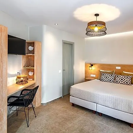 Fomithea Hotel-new 3* Kamári
