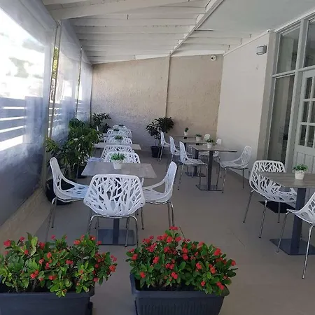 Fomithea Hotel apartamentowy