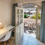 Fomithea Hotel-new