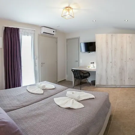 Fomithea Hotel-new Kamári