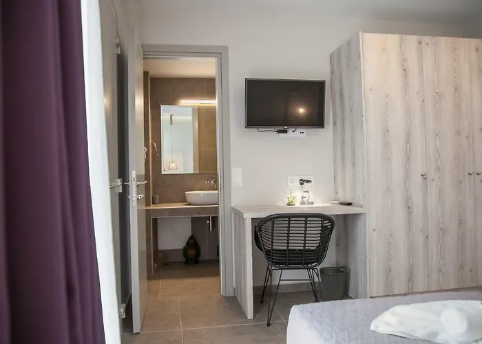 Fomithea Hotel-new 3* Камари