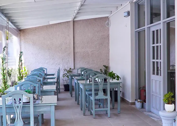 Fomithea Hotel-new Отель Камари